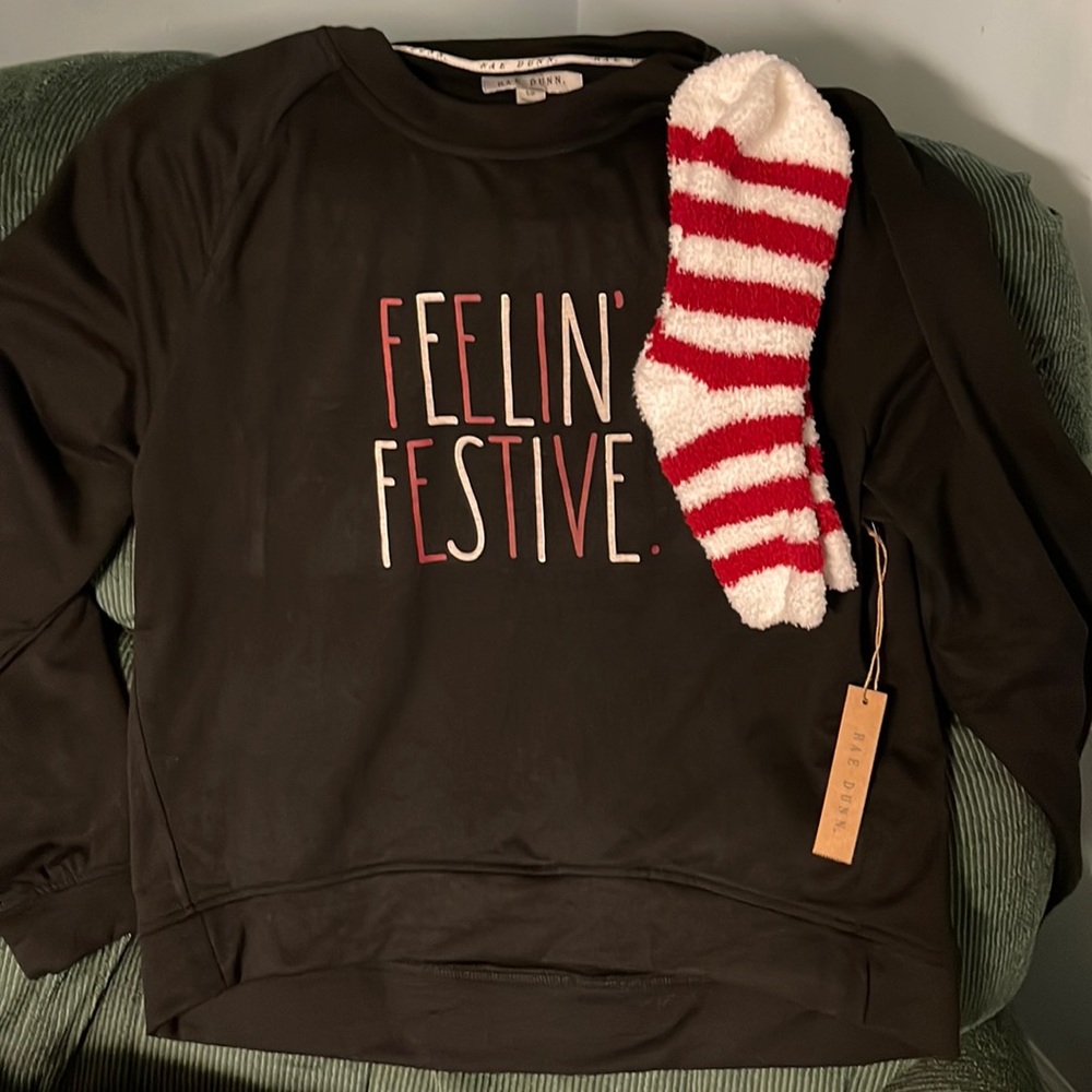 Nwt Rae Dunn sweatshirt with matching socks size small
